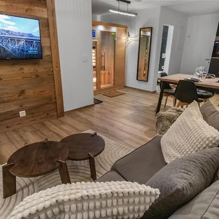 Renove Avec Vue Panoramique Et Sauna Apartmán *