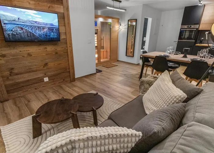 Renove Avec Vue Panoramique Et Sauna דירה *