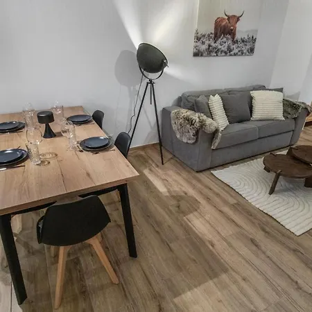 Renove Avec Vue Panoramique Et Sauna דירה *